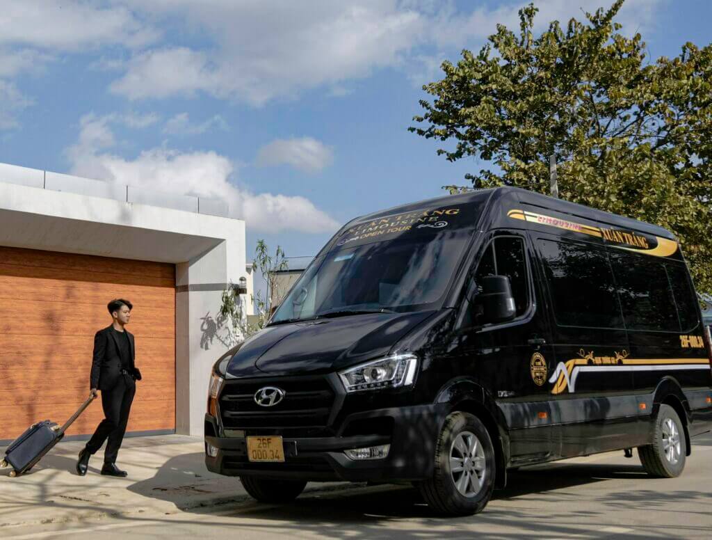 Nhà xe Xuân Trắng Limousine