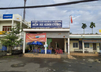 Bến xe Kinh Cùng tại Hậu Giang