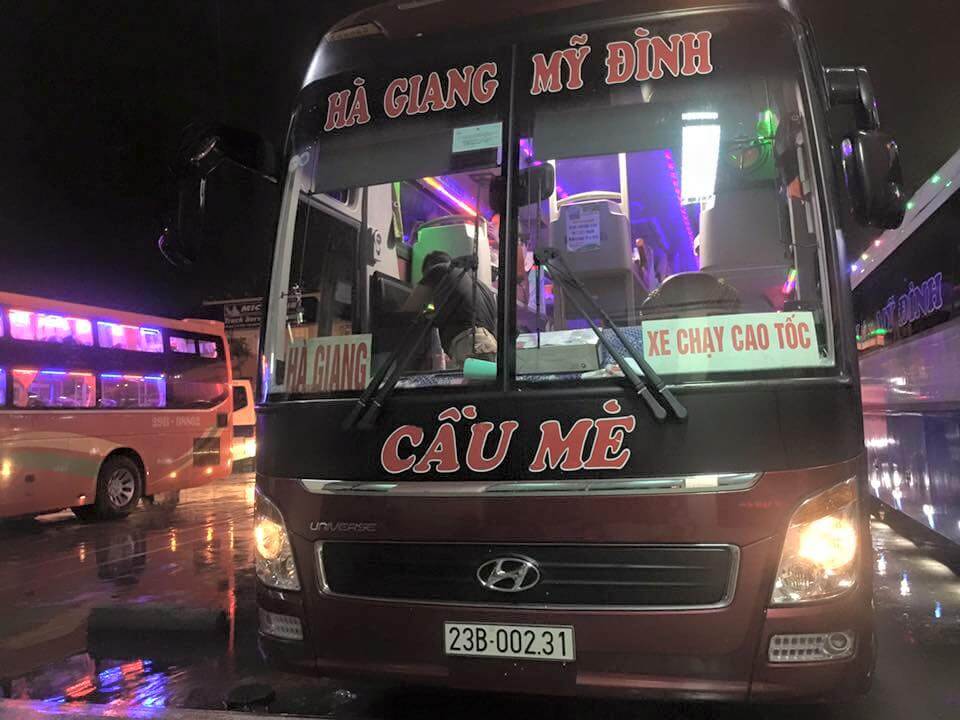 Nhà xe Cầu Mè