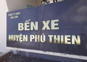 Bến xe Phú Thiện