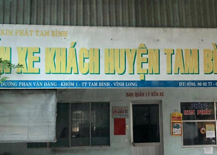 Bến xe Tam Bình