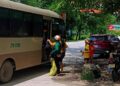 Khung cảnh bên ngoài bến xe Mường Xén